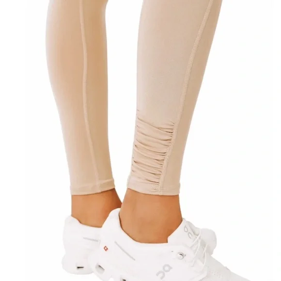 Free People Movement Ruched Ankle Legging in Clay NWOT - Picture 4 of 7